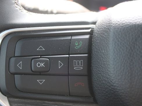 Used 2024 Jeep Wagoneer Series II AWD/4WD image 42