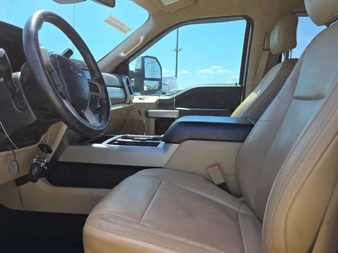 Used 2018 Ford F250 Lariat w/ Lariat Ultimate Package AWD/4WD image 5