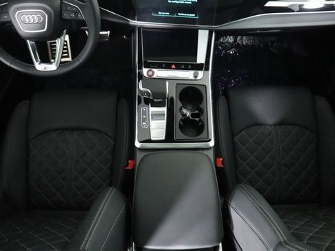 New 2025 Audi SQ7 Prestige image 18