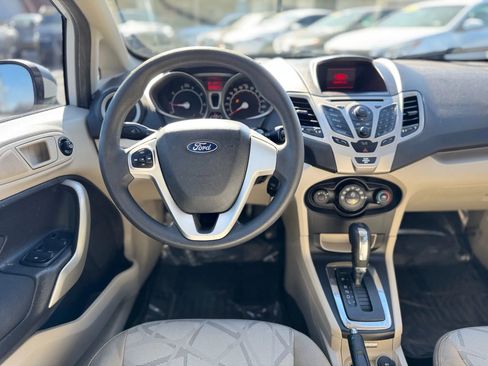 Used 2012 Ford Fiesta SE image 16