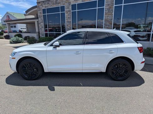 Used 2018 Audi Q5 Prestige w/ Prestige Package AWD/4WD image 2