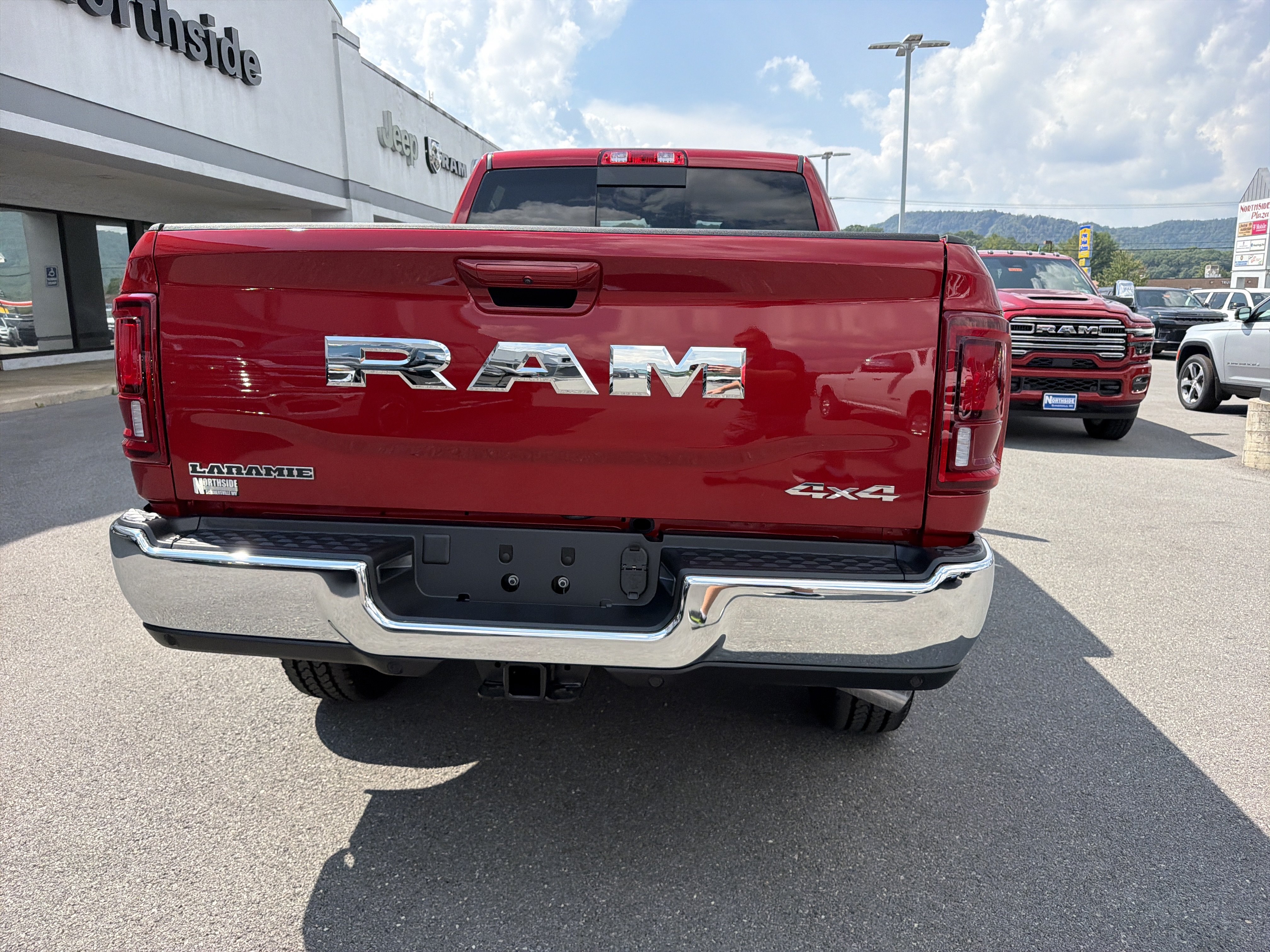 New 2027 RAM 2500 Laramie AWD/4WD image 7