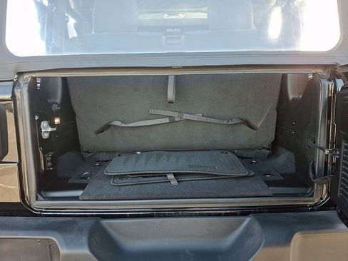 Used 2022 Jeep Wrangler Sport image 28