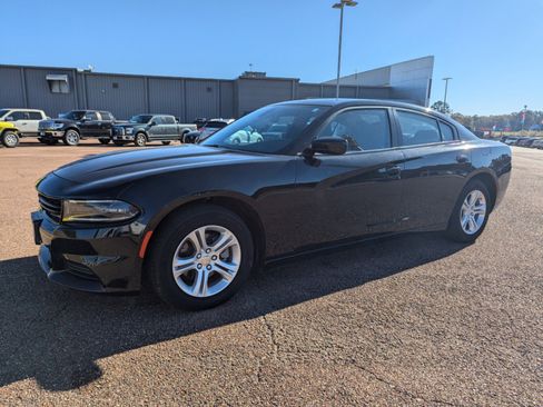 Used 2023 Dodge Charger SXT image 7