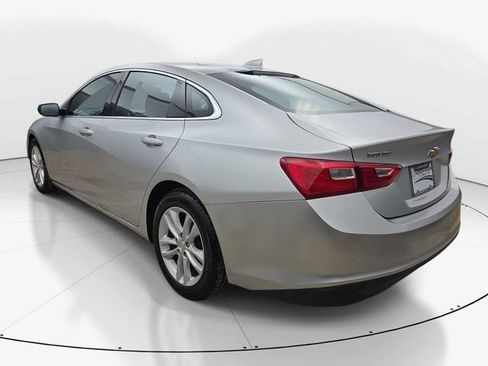 Used 2018 Chevrolet Malibu LT FWD image 9