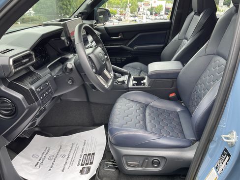 Certified 2025 Toyota 4Runner Platinum AWD/4WD image 12