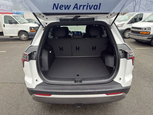 Used 2026 Chevrolet Equinox LT image 6