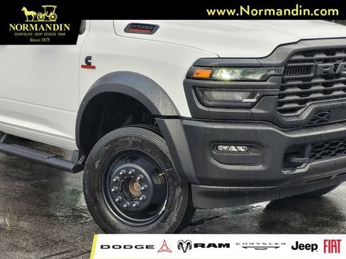 New 2026 RAM 5500 Tradesman AWD/4WD image 3