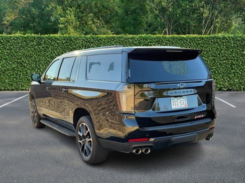 Used 2025 Chevrolet Suburban RST w/ Comfort Package image 4