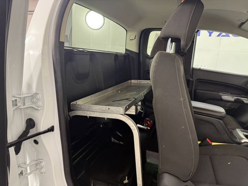 Used 2022 Chevrolet Colorado LT w/ Fleet Safety Package image 15