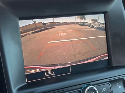 Used 2024 GMC Terrain SLE image 13