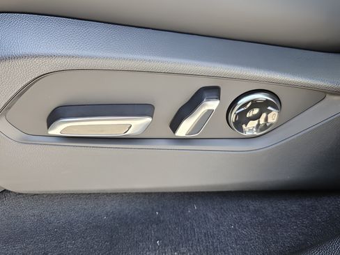 Used 2026 Acura MDX FWD w/ Technology Package image 11