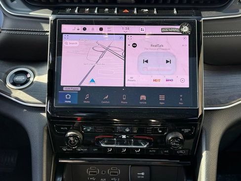 New 2025 Jeep Grand Cherokee L Limited w/ Trailer Tow Package image 10