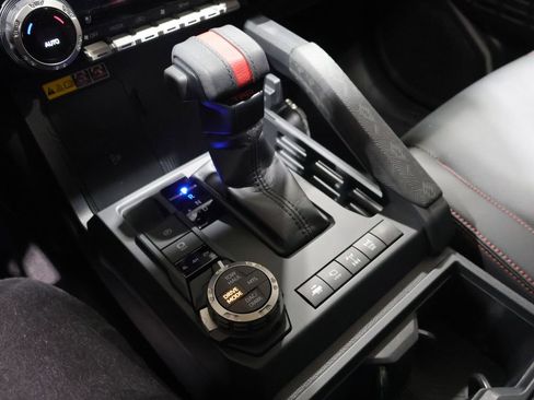 Used 2025 Toyota Tacoma TRD Pro AWD/4WD image 29