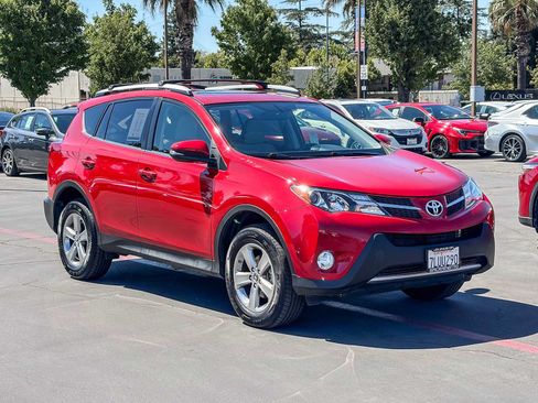 Used 2015 Toyota RAV4 XLE AWD/4WD image 5