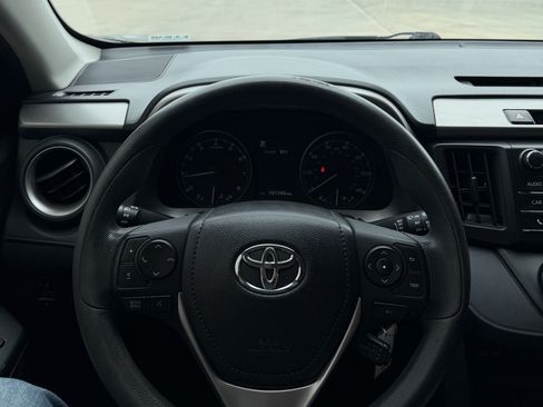 Used 2017 Toyota RAV4 LE w/ All Weather Liner Package AWD/4WD image 13