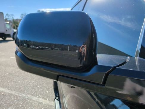 Used 2024 Toyota Tundra Limited image 12