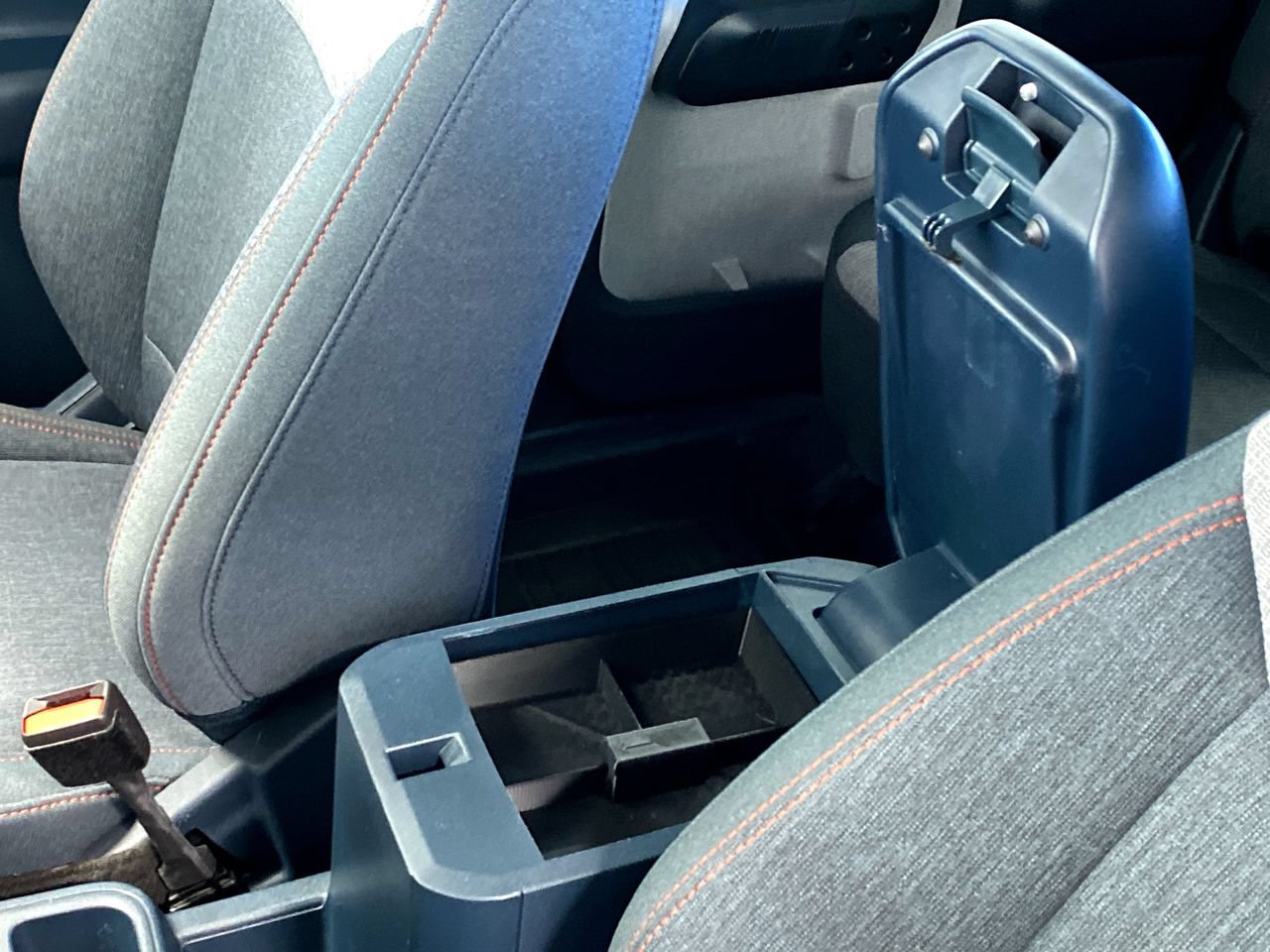 Used 2023 Ford Maverick XLT FWD image 27