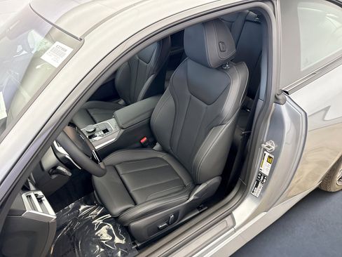 Used 2025 BMW 230i xDrive 230XI AWD w/ Premium Package image 11