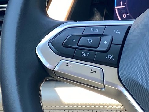 Certified 2024 Volkswagen Atlas SE AWD/4WD image 4