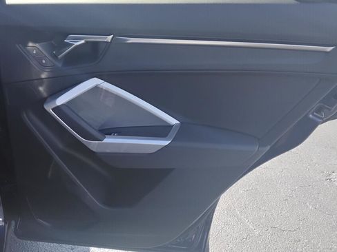 Certified 2025 Audi Q3 2.0T Premium w/ Convenience Package image 24