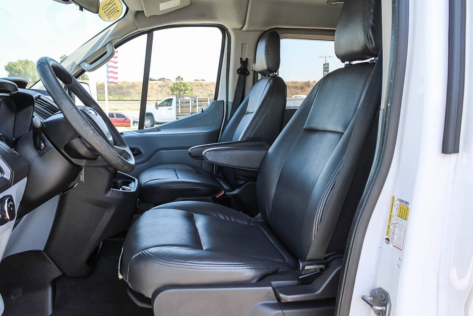 Used 2018 Ford Transit 350 XLT RWD image 17