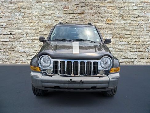 Used 2005 Jeep Liberty Limited AWD/4WD image 3