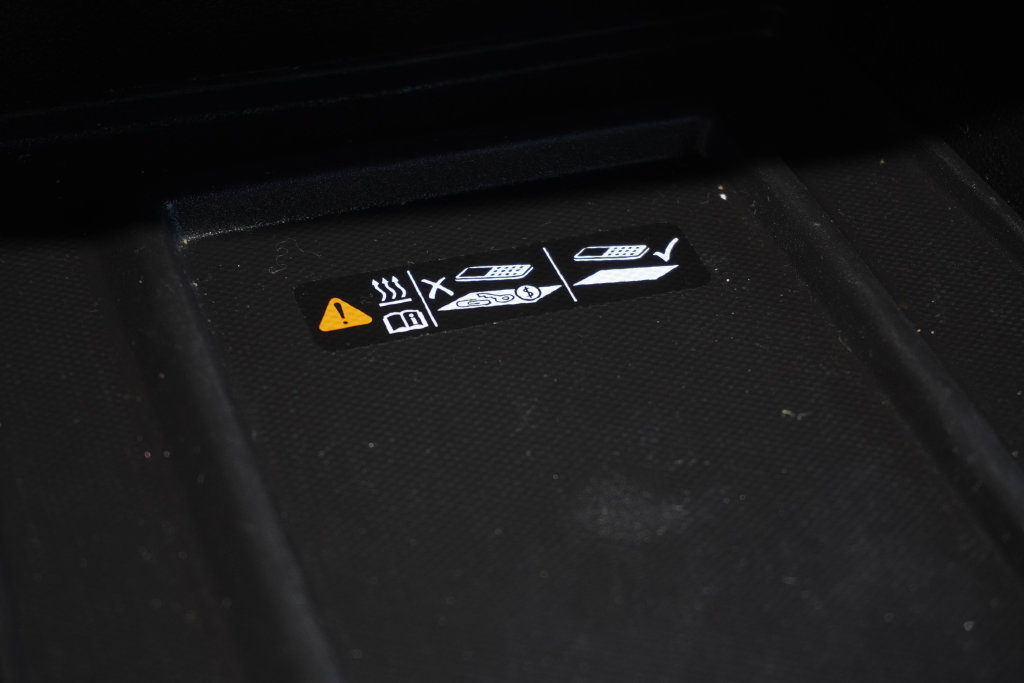 Used 2023 Chevrolet Traverse High Country w/ LPO, Floor Liner Package AWD/4WD image 37