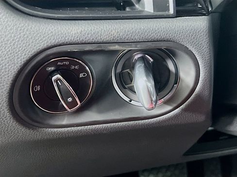 New 2026 Porsche Macan image 11