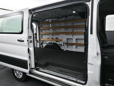 Used 2025 Ford Transit 250 Low Roof w/ Exterior Upgrade Package RWD image 19