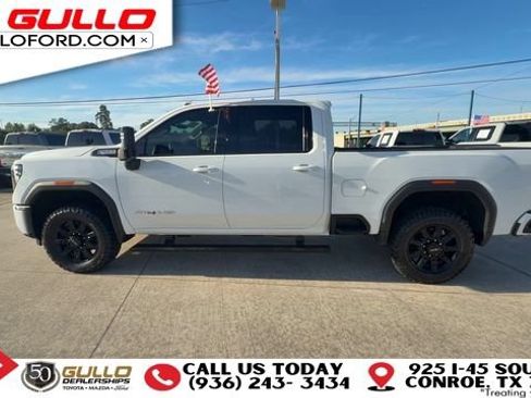 Used 2024 GMC Sierra 2500 AT4 w/ AT4 Premium Plus Package AWD/4WD image 5