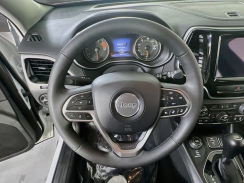 Used 2022 Jeep Cherokee Limited AWD/4WD image 11