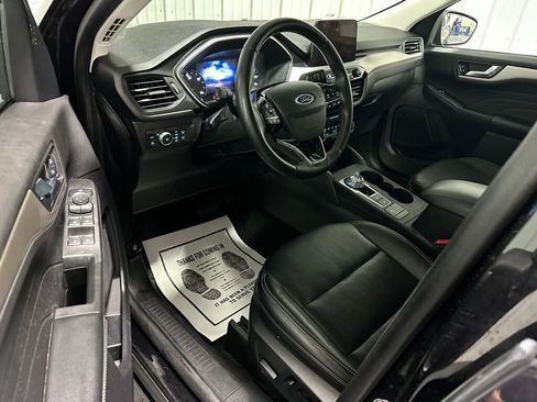 Used 2021 Ford Escape SEL image 7