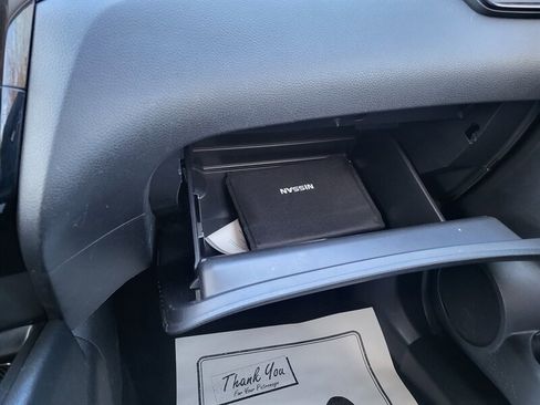 Used 2017 Nissan Rogue Sport SV w/ SV Premium Package FWD image 21