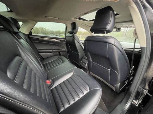 Used 2019 Ford Fusion SEL FWD image 42