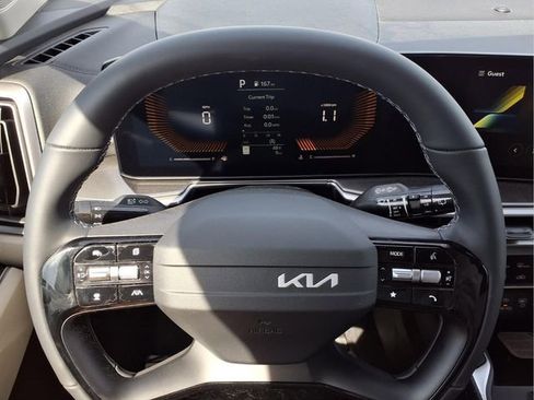 New 2026 Kia Sorento S FWD image 9