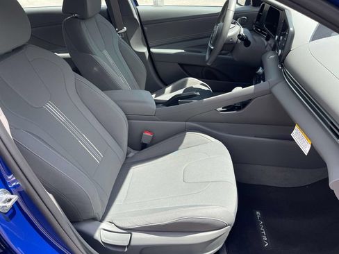 Certified 2025 Hyundai Elantra Sport w/ Cargo Package FWD image 29