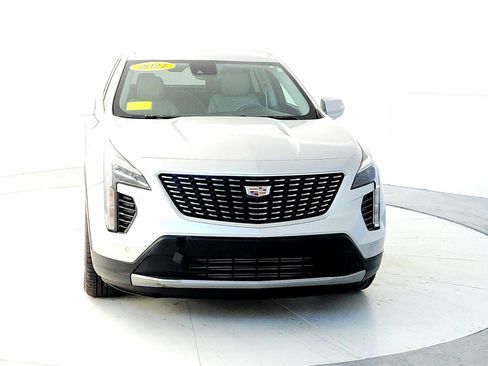 Used 2021 Cadillac XT4 Premium Luxury w/ Driver Awareness Package image 8