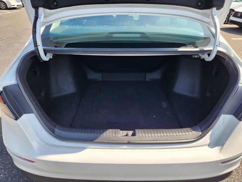 Used 2026 Honda Accord LX image 18