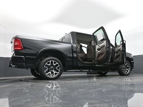 Used 2025 RAM 1500 Laramie AWD/4WD image 51