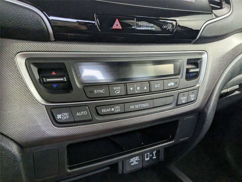 Used 2021 Honda Ridgeline Sport image 21