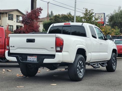 Certified 2023 Toyota Tacoma SR image 6