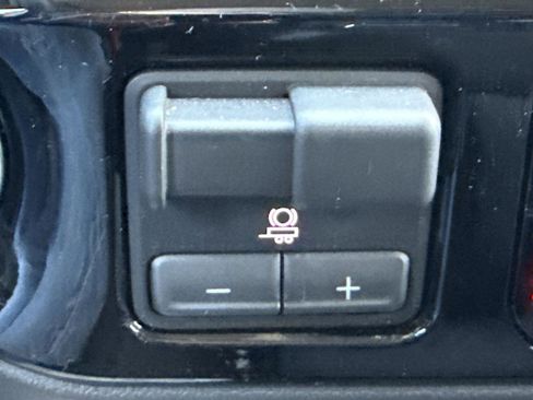 New 2026 GMC Sierra 1500 Elevation image 29