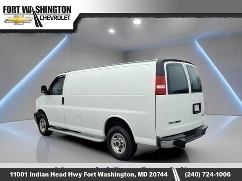 Used 2024 GMC Savana 2500 w/ Driver Convenience Package RWD image 3