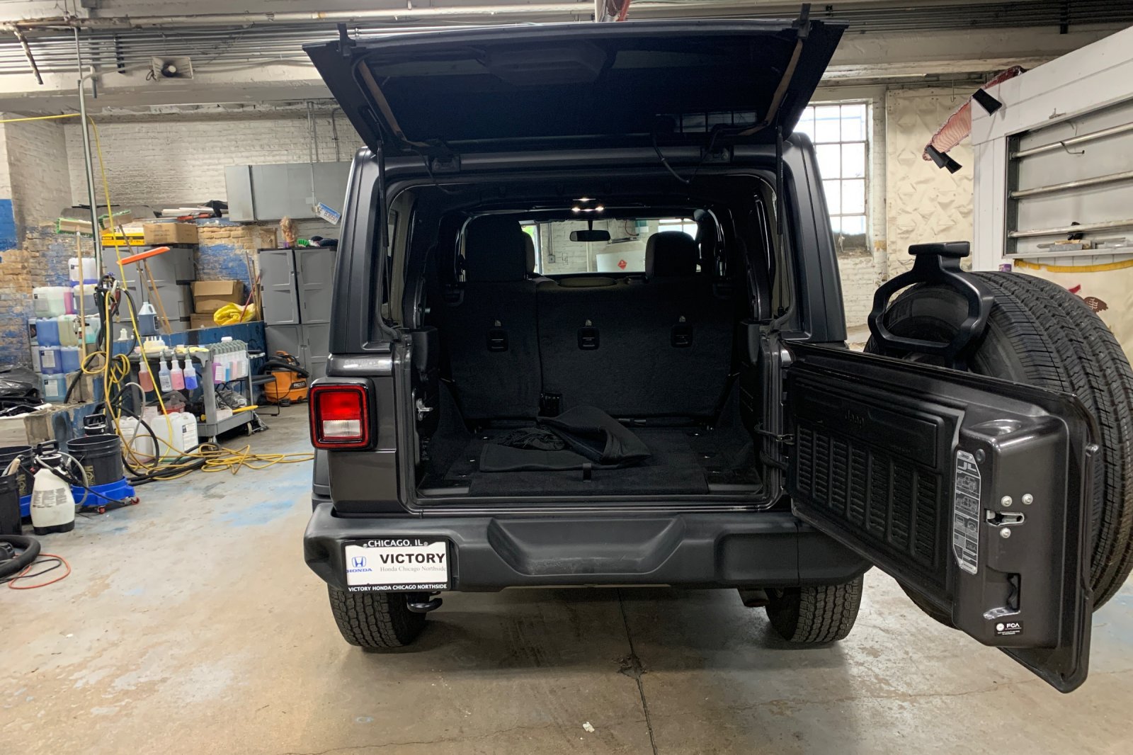 Used 2021 Jeep Wrangler Unlimited Sport AWD/4WD image 17