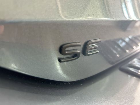 New 2026 Volkswagen Tiguan SE R-Line FWD image 53