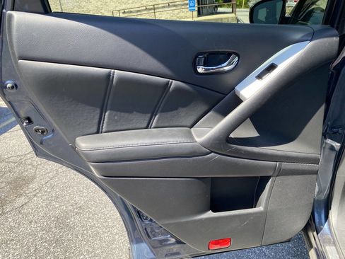 Used 2014 Nissan Murano SL w/ Navigation Package AWD/4WD image 13