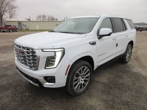 New 2026 GMC Yukon Denali image 9