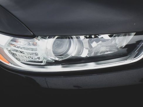 Used 2016 Ford Fusion SE FWD image 23