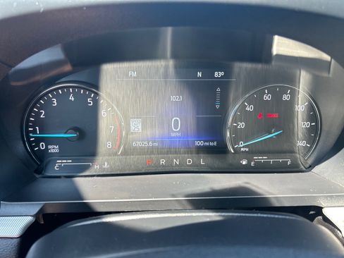 Used 2022 Ford Explorer XLT w/ Equipment Group 202A AWD/4WD image 28
